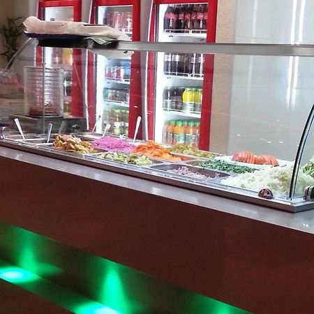 Bergik Hotel Тверия Экстерьер фото